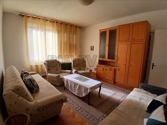 Izdaje se dvosoban stan na Margeru, 60m2