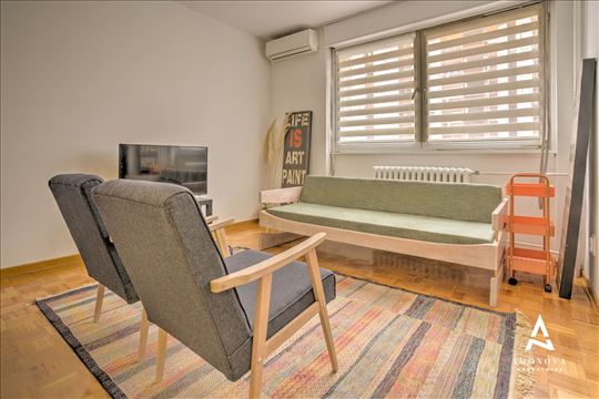 Izdaje se jednoiposoban stan na Dorćolu