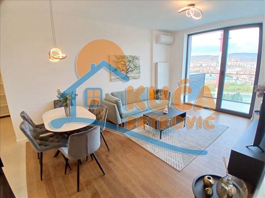 Izdaje se luksuzno opremljen jednoiposoban stan u 