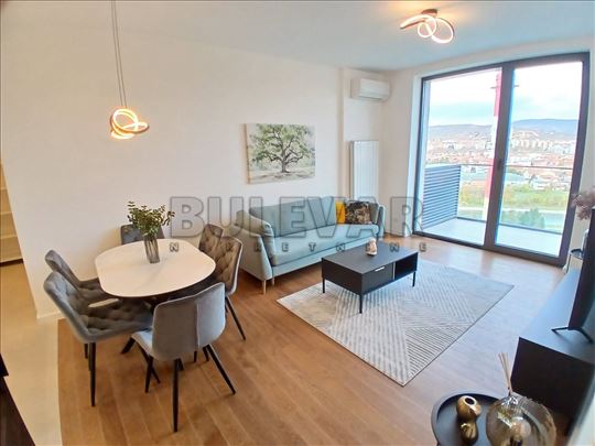 Izdaje se luksuzno opremljen jednoiposoban stan u 