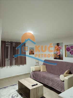 Izdaje se odličan stan u Durlanu, 80m2