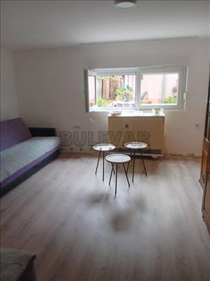 Izdaje se stan kod Niteksa!