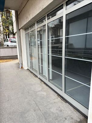 ODLICNA ponuda!Poslovni prostor na Banovom brdu!