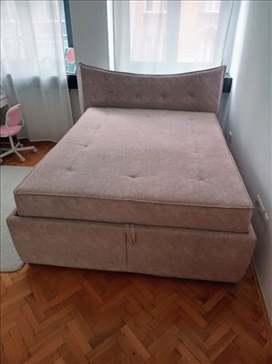 Prodajem francuski krevet