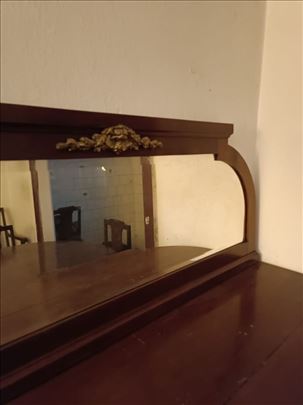 Prodajem stilsku trpezariju