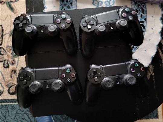 PS4 cipovan 9.00 4 dzojstika