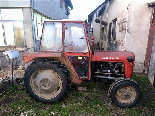 Traktor IMT 539 DeLuxe