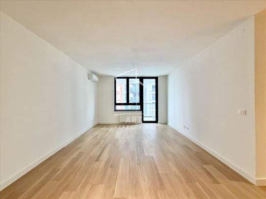 BW Sensa, 3.0, 87m2, sa garažnim mestom ID#13225