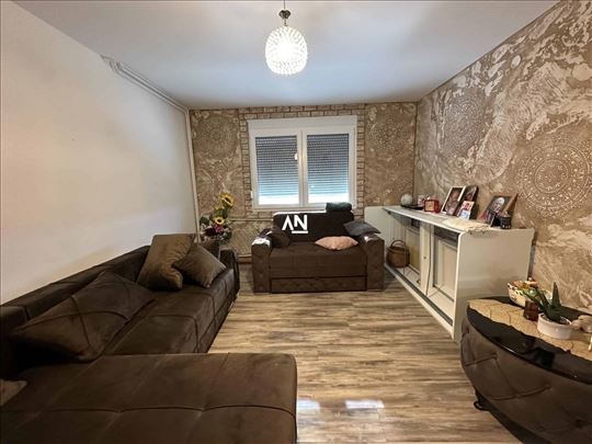 Čukarica, Sremčica, Sare Bernar, 1,0 stan na odlič