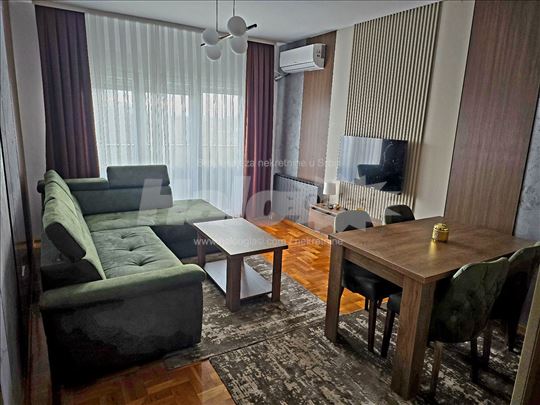 Delux 2.0 stan Borča pored StopSop trznog centra