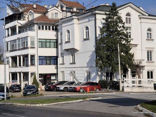 Kod Ada Mola 535m2 noviji, višenamenski prostor