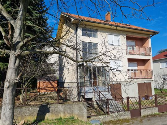 kuća na prodaju Bolec