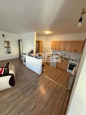 Lux stan ili PP sa dvorištem, mirna ulica, blizu b