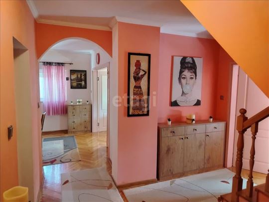 Odličan duplex na Vidikovcu, 108 kvm + 2 terase 