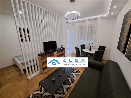 Odličan jednosoban stan moze kredit za mlade