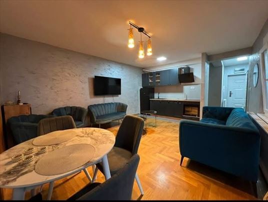 Prelep dvoiposoban stan na Telepu, bez ulaganja