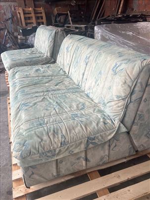 Simpo krevet i fotelja