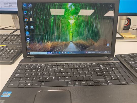 Toshiba i3
