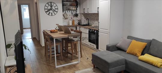 Useljiv, moderan, renoviran, opremljen