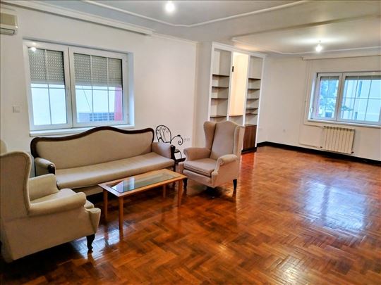 Vračar, Sazonova, 5.0 - 215 m2, luks, 