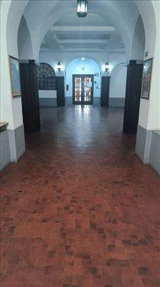 895 m² • Odlična lokacija • Uknjižen