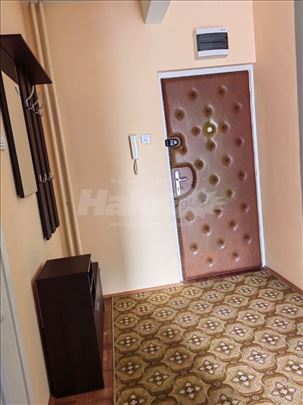 Borca 3 idealan stan za porodican zivot 