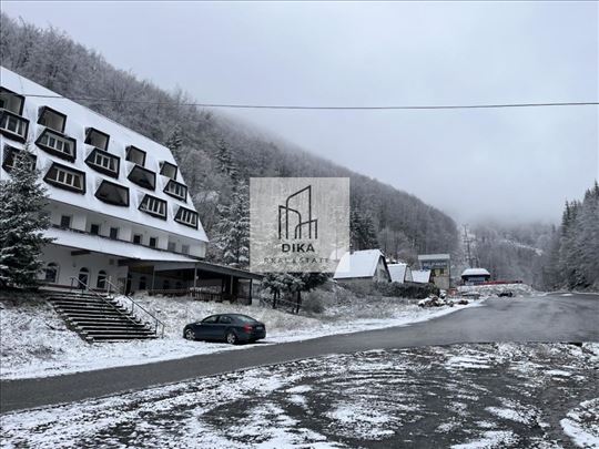 Brzeće, apartman pored gondole