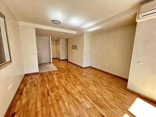 BW Vista, odmah useljiv, garažno mesto ID#4269