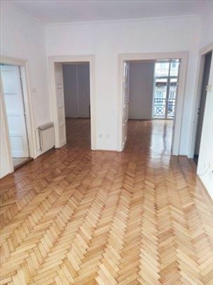 Đure Jakšića, 104m2, renoviran salonski stan