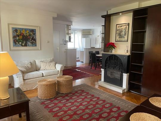 Dvosoban lux stan na Dedinju