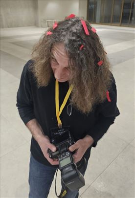 Fotoreporter koji slika sve što Vam je potrebno