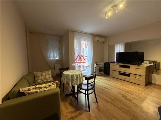 Garsonjera - 28m2 - Podbara