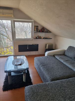 Garsonjera, Potkrovlje,Altina