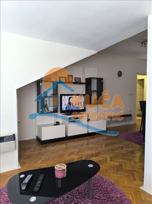 Izdaje se stan u Durlanu!