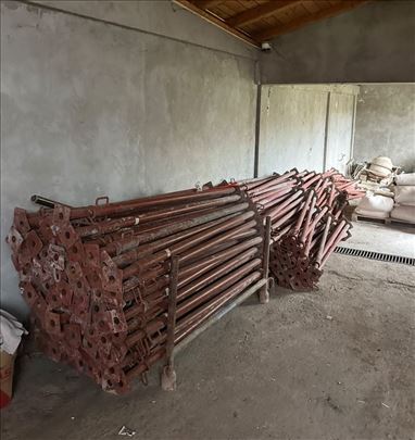 Izdavanje podupirača, kravata i vinkle za salovanj