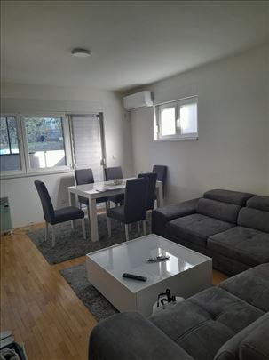 Julino brdo, Zmajevačka, 40m2, terasa, parking