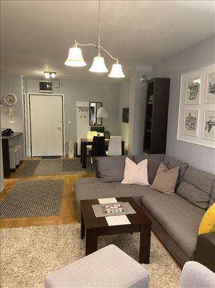 Juzni Bulevar, 86m2 luksuzan trosoban, nov+garaza