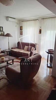 Komforan 2.5 stan u mirnom naselju ID#12606