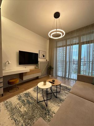 Luksuzan Studio BW Aurora