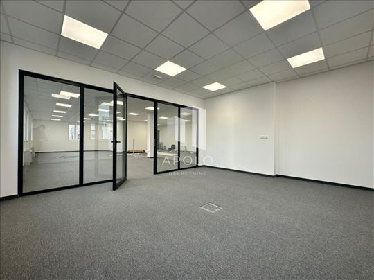 Moderan poslovni prostor, open space – Tošin Bunar
