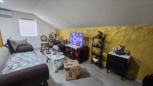 Odlična prilika, uknjiženo, novo