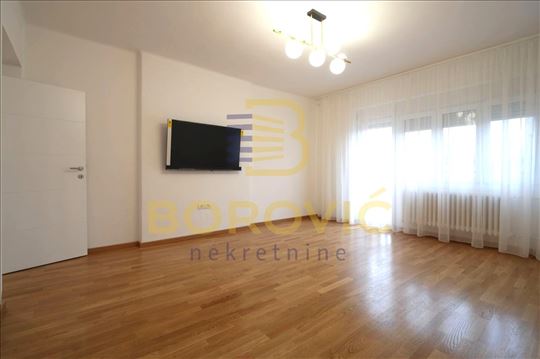 Paviljoni, 58m2, renoviran