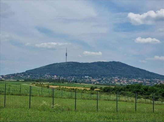 Resnik Građevinsko zemljište 63 ara