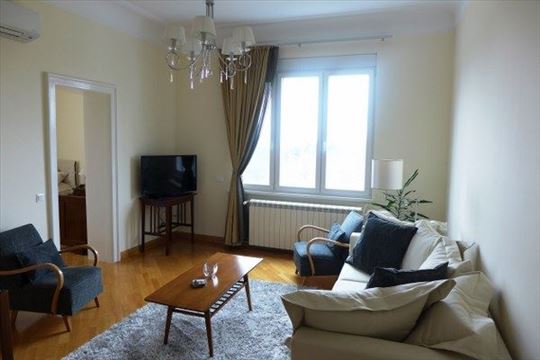 Tašmajdan, 90m2, trosoban, 2 kupatila, terasa