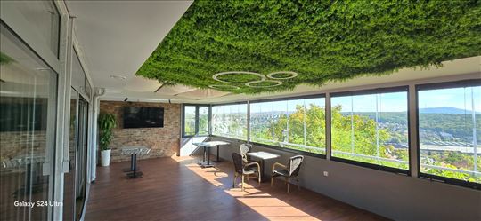 Ugostiteljski objekat sa velikom terasom