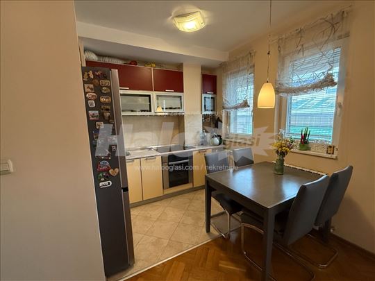 Vračar 2.0, 42 m2 - Svi računi uključeni u cenu