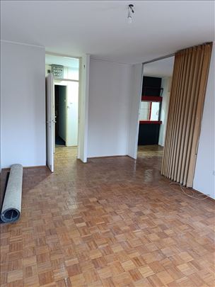 Banjica, Bulevar Oslobodjenja, 3.0 80m2, lodja 2/5