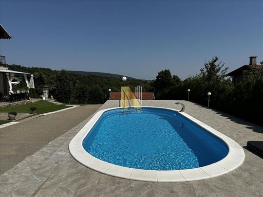 Ekskluzivna ponuda - dve vikend kuće - Iriški Vena