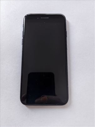 Iphone 7 32gb crni