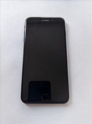 Iphone 7 plus 128gb crni